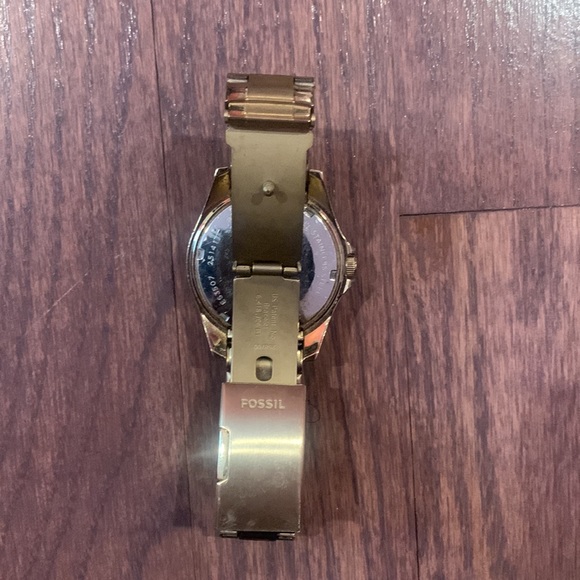 PINK FOSSIL WATCH - Picture 3 of 5